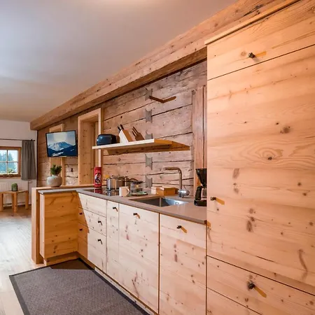 Drittlhof هوبفغراتن إم بريكسنتال